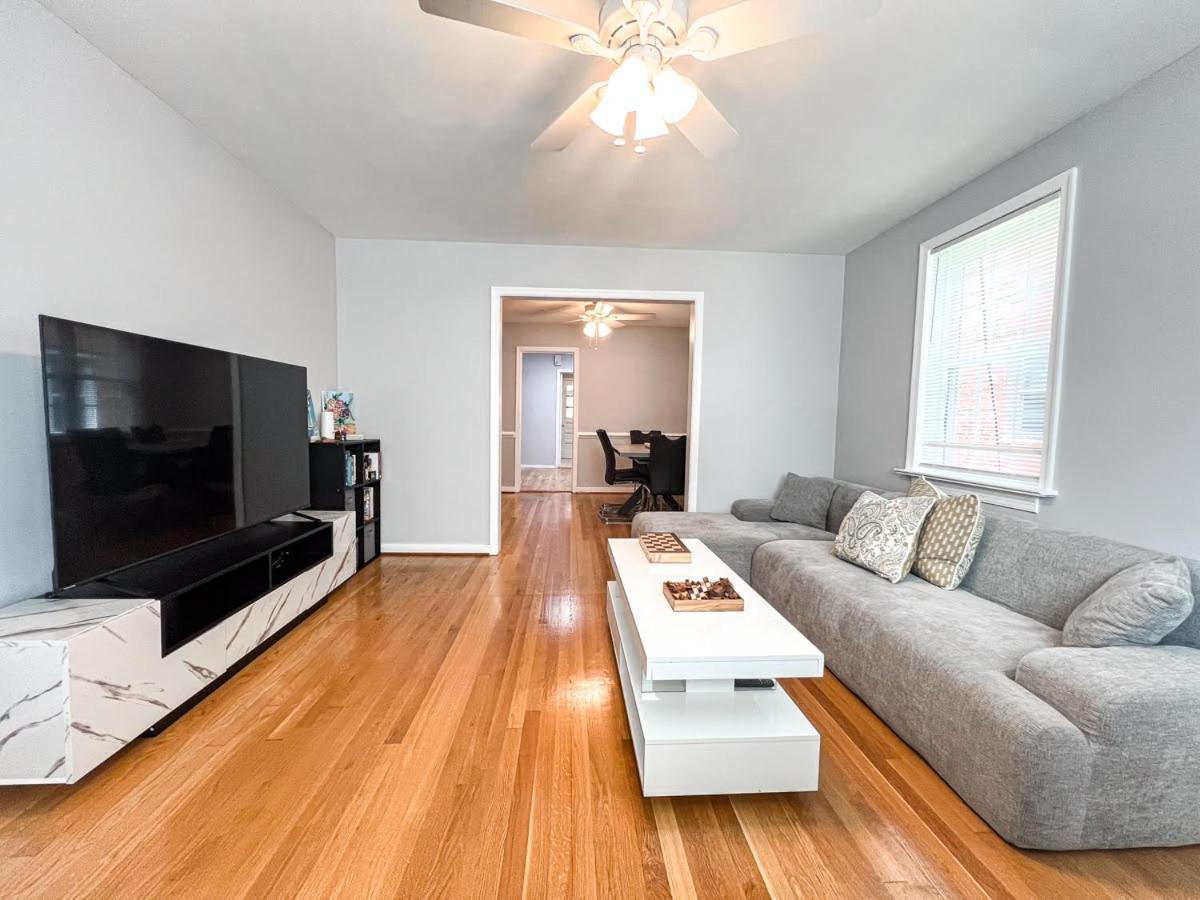 Charming 3br In The Heart Of Apartment